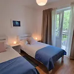 Rivarela Blu - Newly Renovated And Location Near Sea شقة