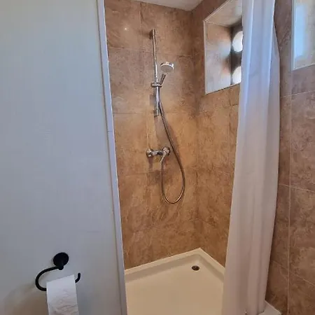 Rivarela Blu - Newly Renovated And Location Near Sea Apartment *