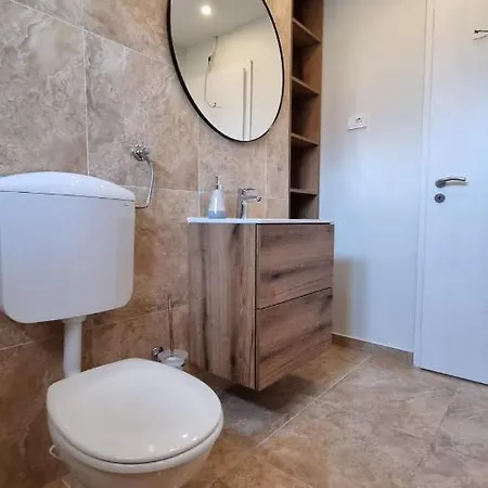 Rivarela Blu - Newly Renovated And Location Near Sea Apartman Novigrad Istria