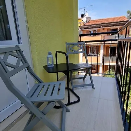 Rivarela Blu - Newly Renovated And Location Near Sea Apartman Novigrad Istria