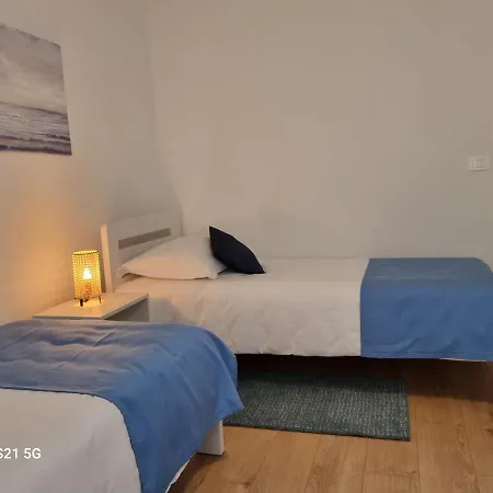 Apartman Rivarela Blu - Newly Renovated And Location Near Sea