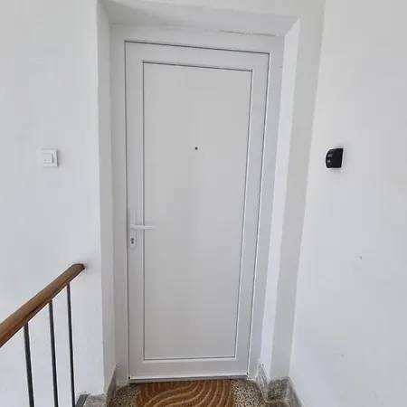 Rivarela Blu - Newly Renovated And Location Near Sea Apartman Novigrad Istria