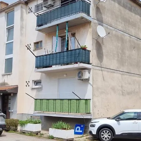 Apartman Rivarela Blu - Newly Renovated And Location Near Sea