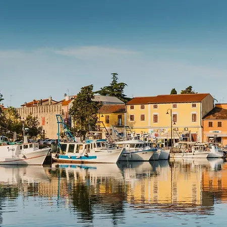 Rivarela Blu - Newly Renovated And Location Near Sea Novigrad Istria